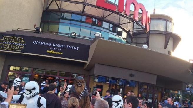 OK, I didn't go Thursday night, but this is the kind of fan experience I would have liked to have had, even as a Star Wars anti-fan. Image courtesy of Orlando Business Journal.
